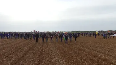 « On a atteint le chantier de la bassine, c’est une victoire » : A Sainte-Soline, les militants maintiennent la résistance