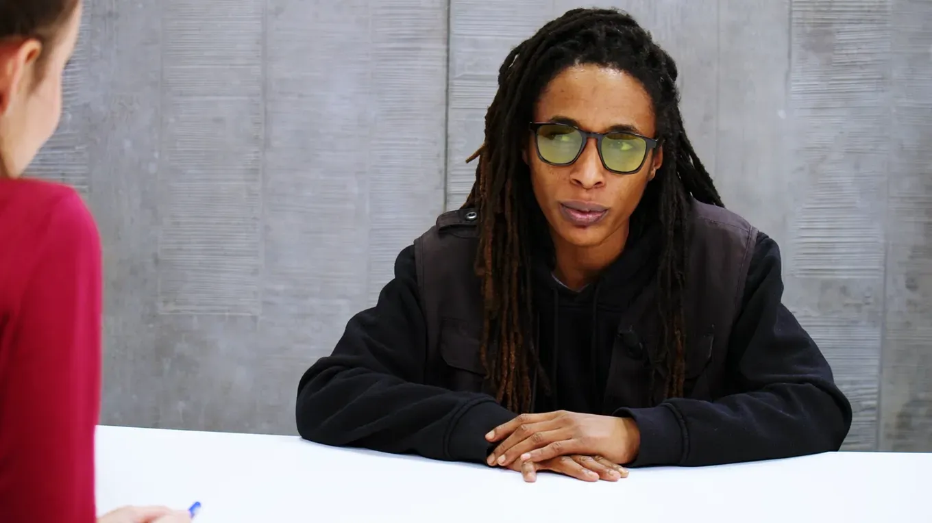 « Je suis devenue humoriste pour pouvoir m’exprimer » avec Shirley Souagnon