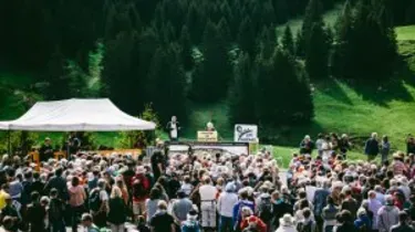 Au rassemblement des Glières : ne jamais baisser les bras 