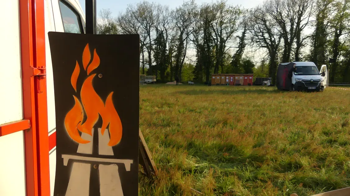 Autoroute A69 : Les opposants piétinent le goudron