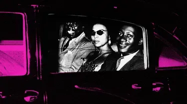 Soundtrack to a coup d'État : éprouver le chaos du monde